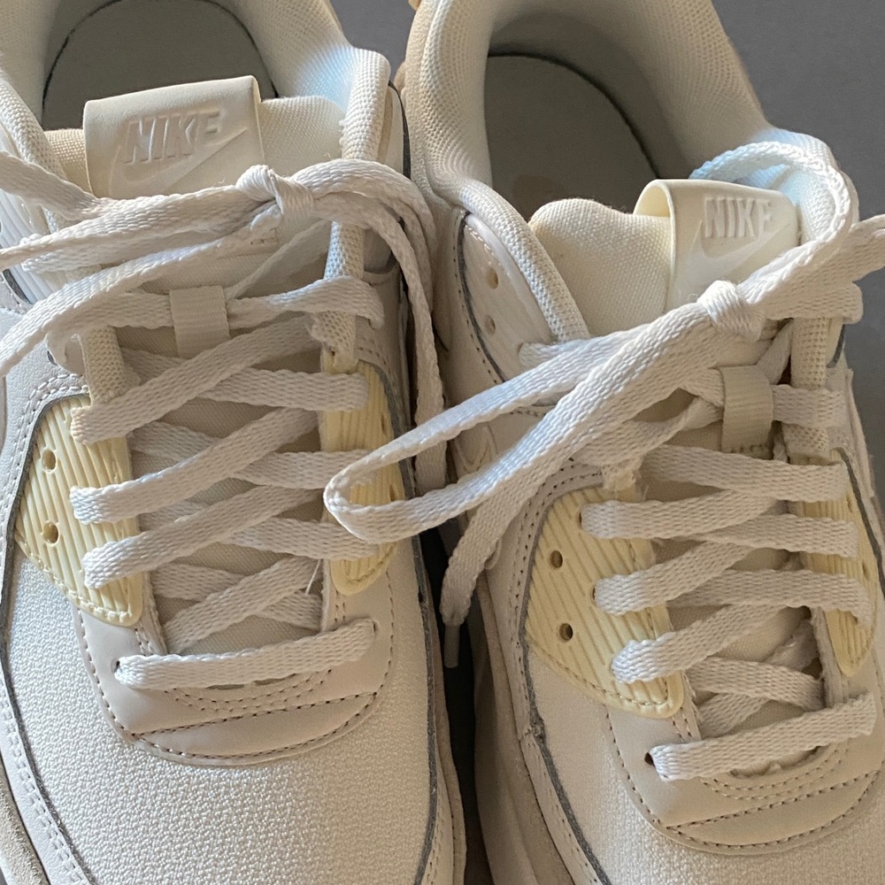Nike Air Max Platform LIKE NEW Sneakers Athletic Street Style Bloggers 8.5 - Picture 14 of 16